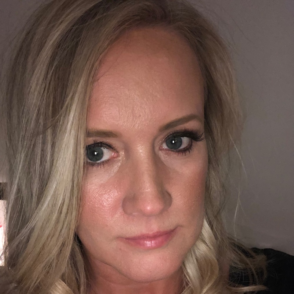 Meet your Posher, Roxanne